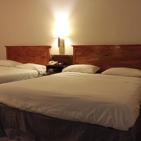 Americas Best Value Inn Laramie Bagian luar foto