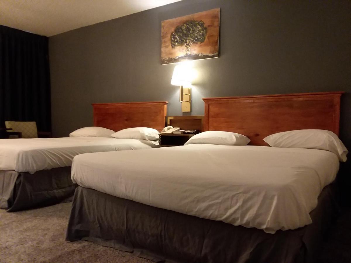 Americas Best Value Inn Laramie Bagian luar foto