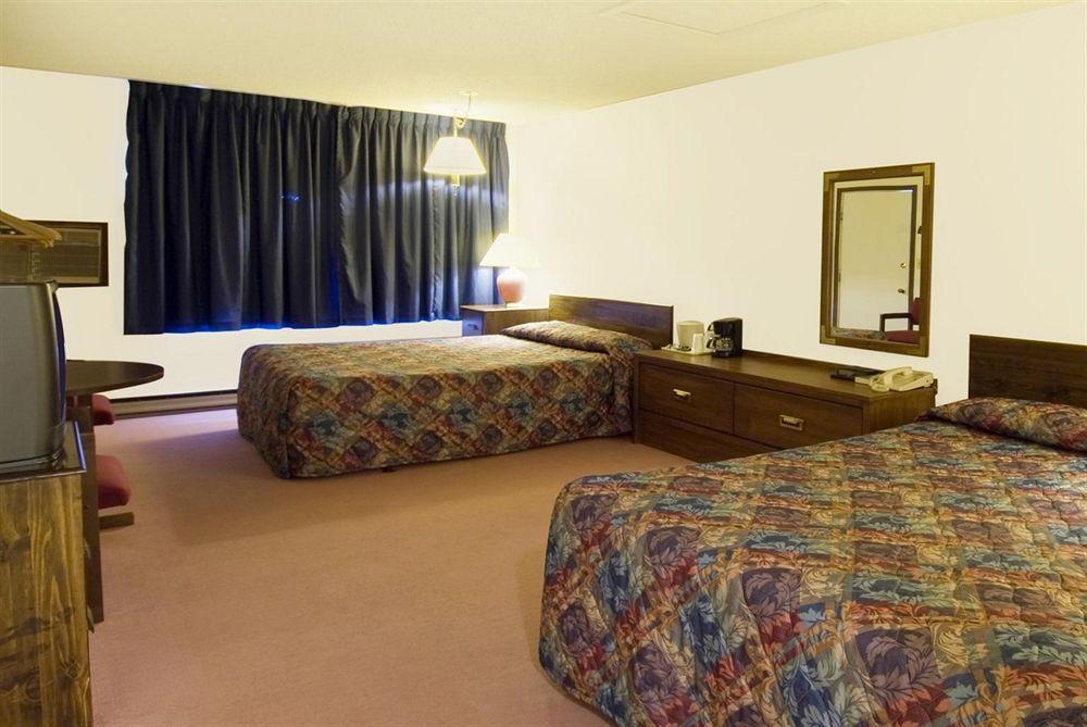 Americas Best Value Inn Laramie Ruang foto