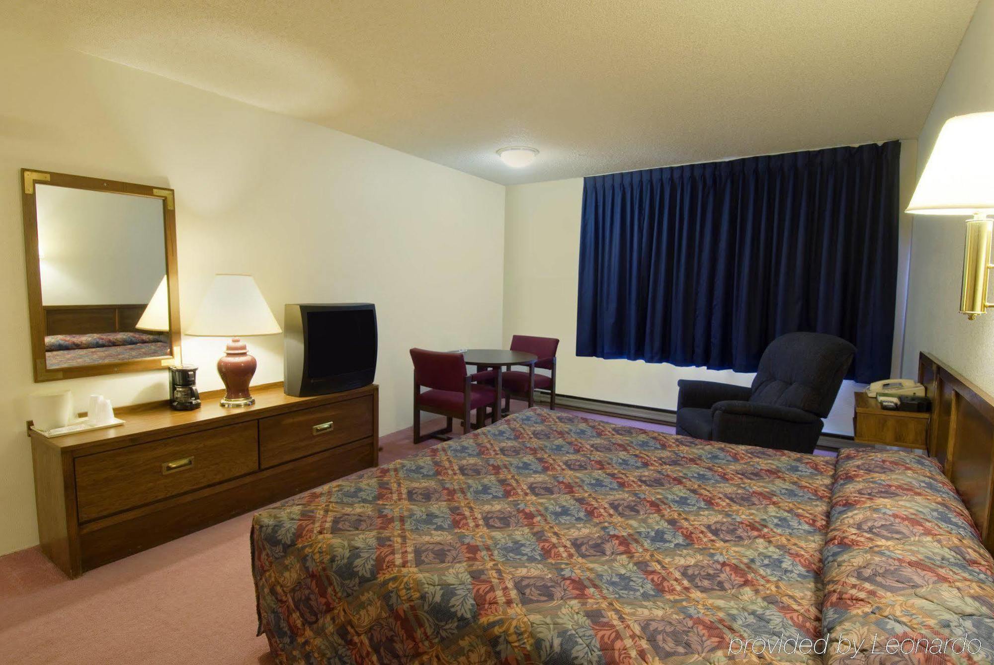 Americas Best Value Inn Laramie Ruang foto