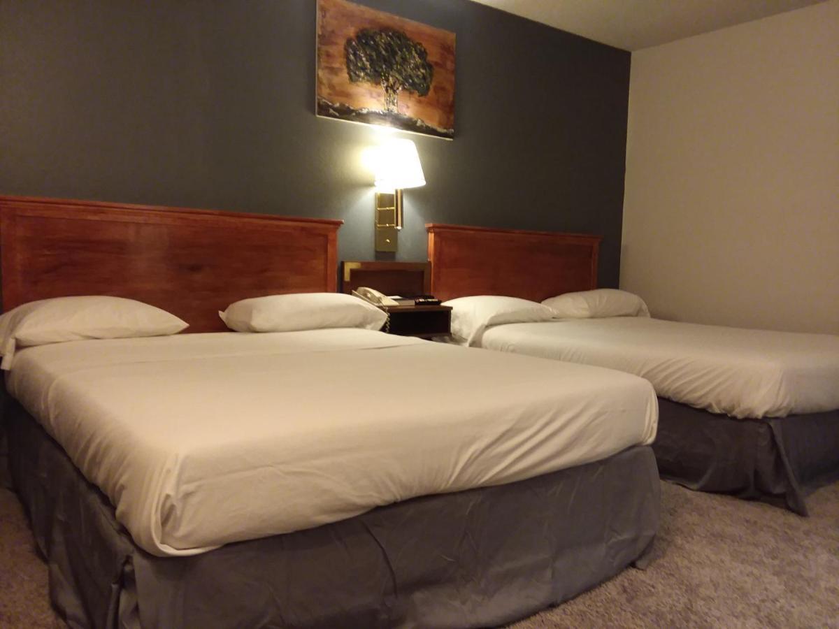 Americas Best Value Inn Laramie Bagian luar foto